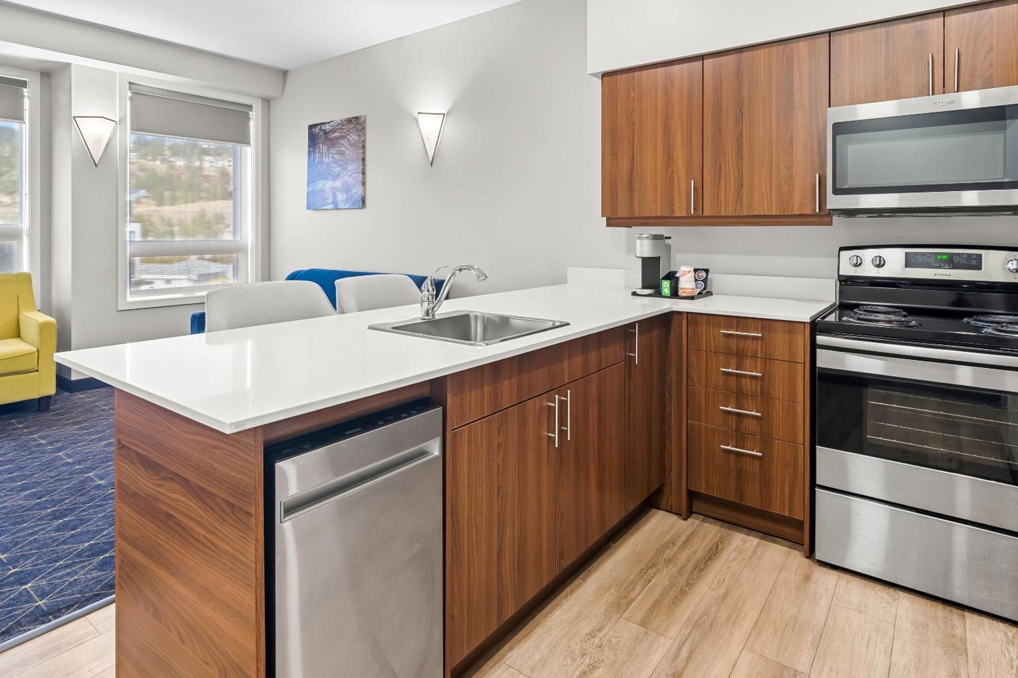 Park Inn By Radisson, Kelowna Dış mekan fotoğraf